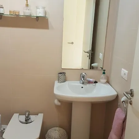 Paradise Apartment *
